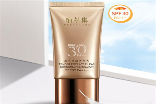 清爽不油腻的防晒霜排行榜 防晒又滋润，还不赶紧入手