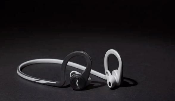 高性价比的运动耳机哪款好？缤特力PLANTRONICS BACKBEAT FIT无线运动耳机介绍