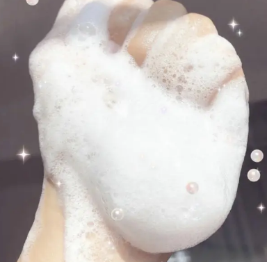 洗面奶要经?；宦?洗面奶多久换一次品牌